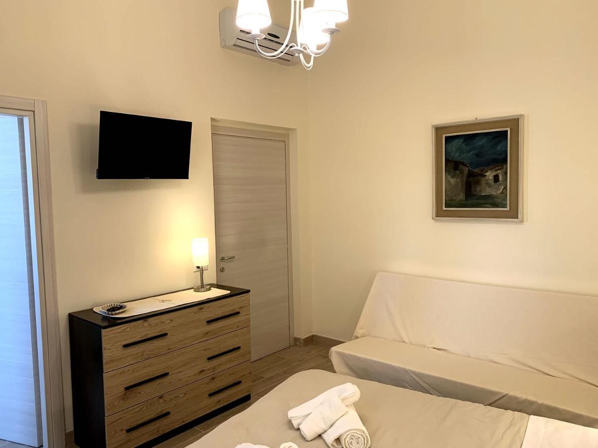 Domo Achenza Hotel Terralba ภายนอก รูปภาพ