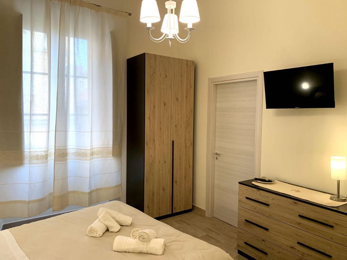 Domo Achenza Hotel Terralba ภายนอก รูปภาพ