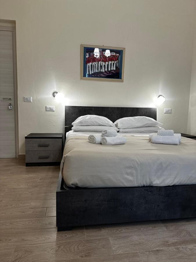 Domo Achenza Hotel Terralba ภายนอก รูปภาพ